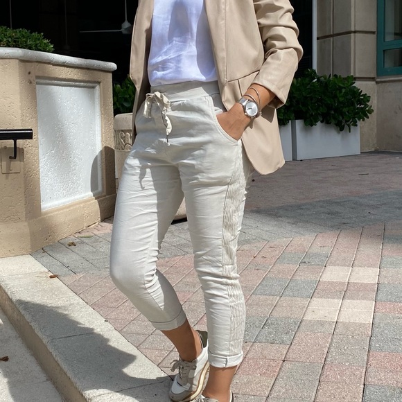 Stretch light beige jogger - Picture 3 of 10